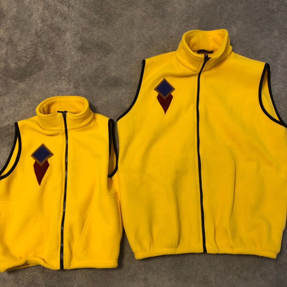 Mother and daughter matching Akwa yellow fleece vests, Xl and child’s small size